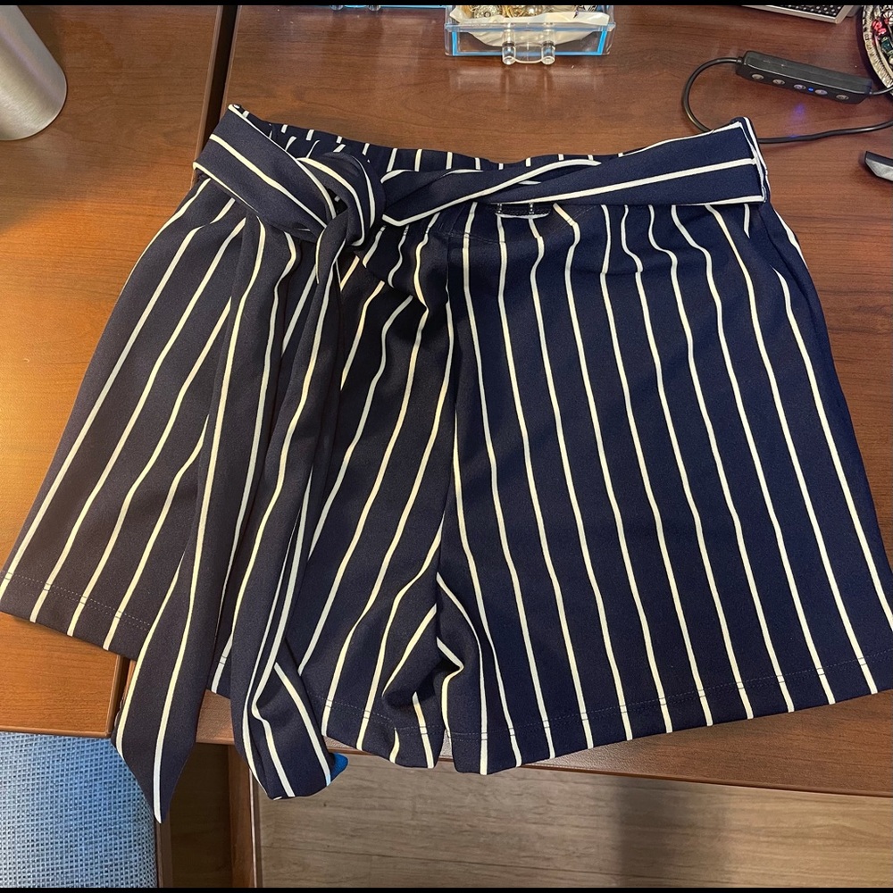 blue and white striped ribbon shorts
